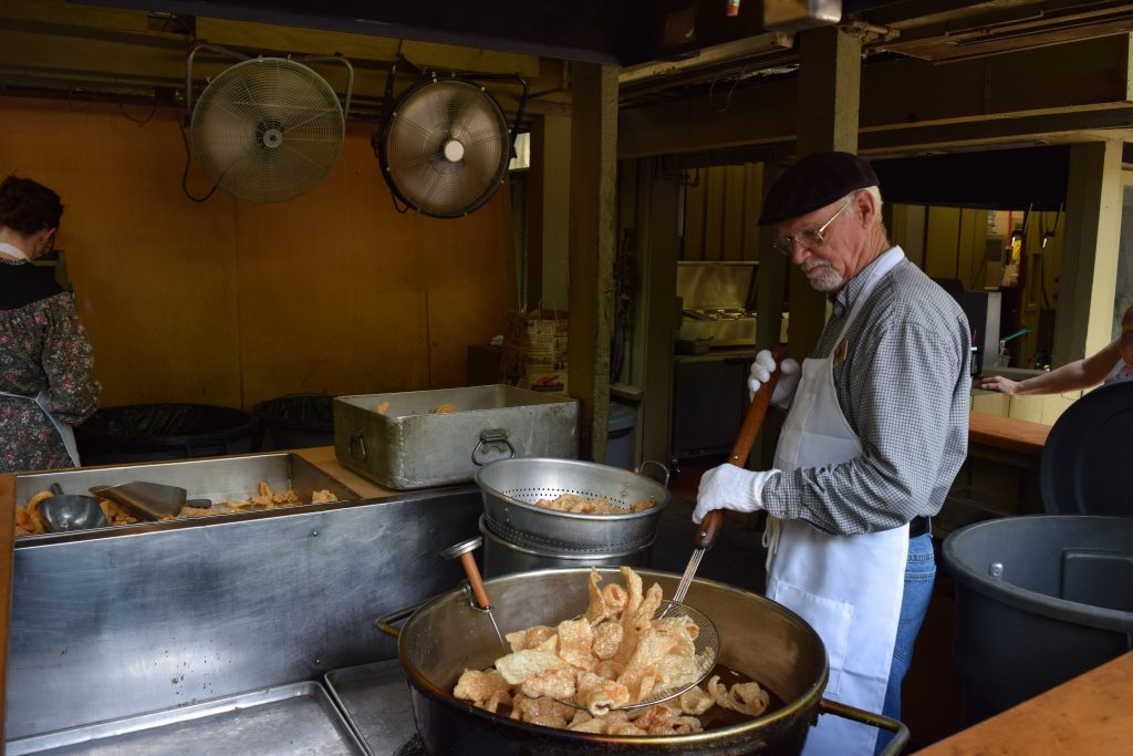 cooking pork skins at silver dollar city