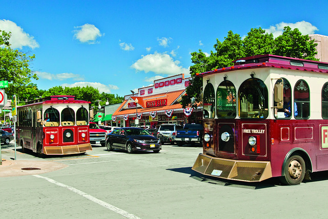 free trolley in downtown branson mo